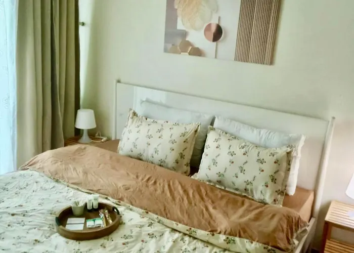 Cozy 1-bedroom With Balcony In Makati 马尼拉