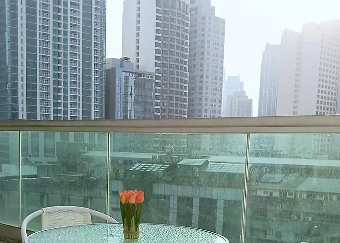 Cozy 1-bedroom With Balcony In Makati 公寓式飯店 马尼拉